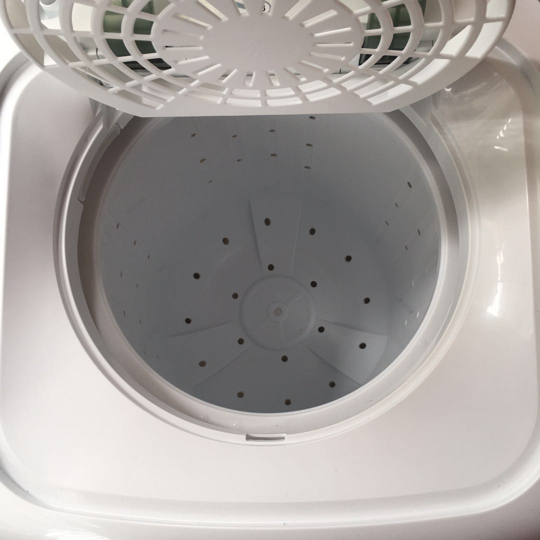 脱水机一直用小天鹅,之前那台用了14年,现在转速有时会慢才决定换新的